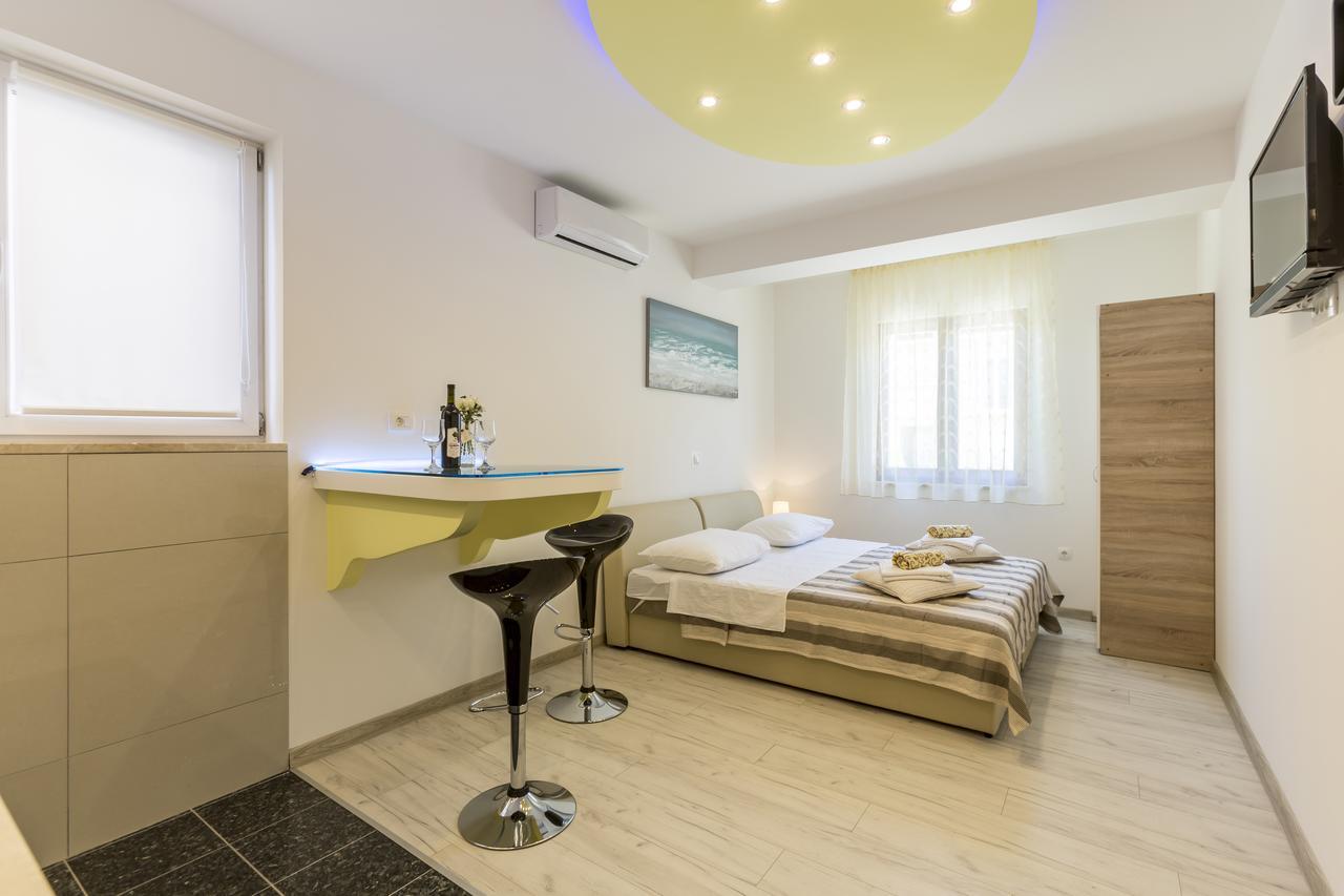 Sky Apartments Подстрана Экстерьер фото